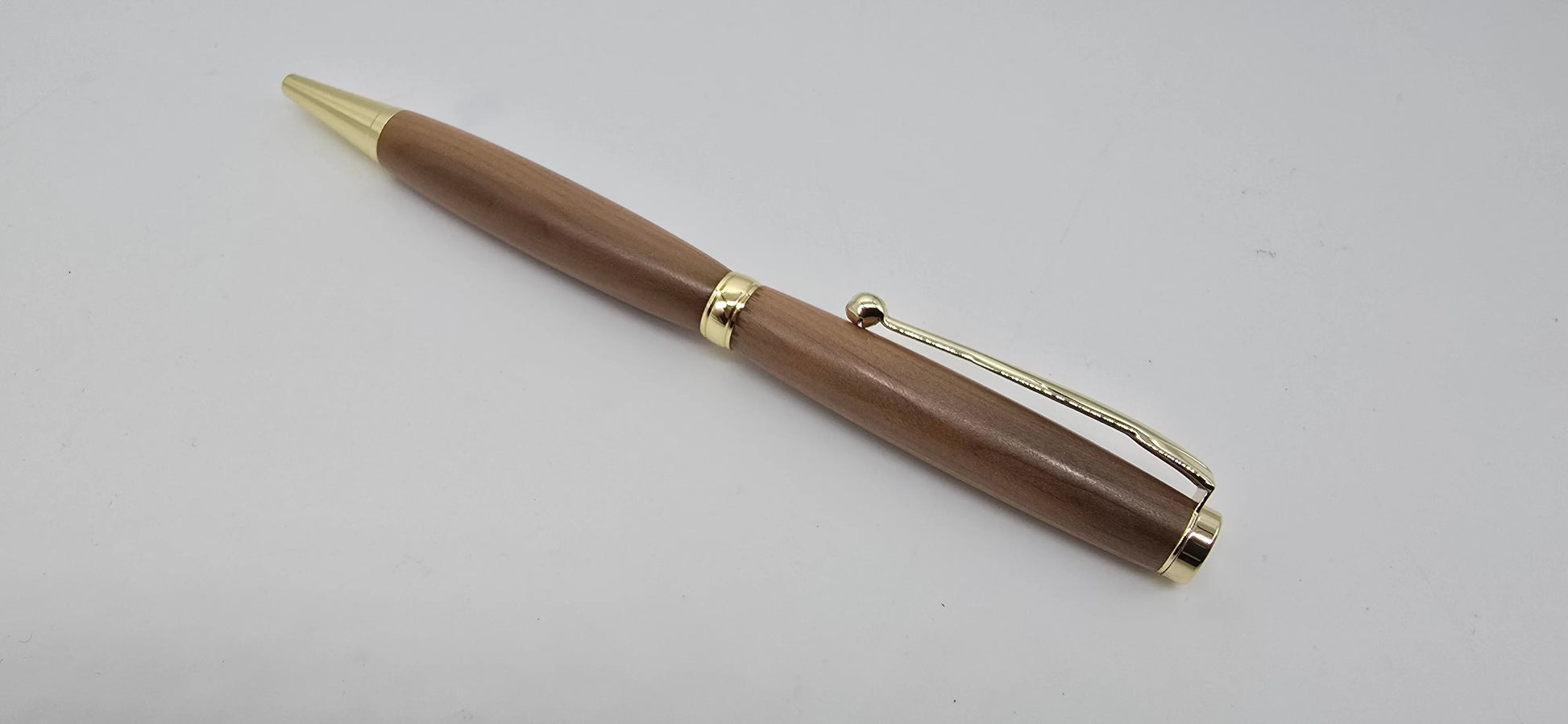 English Bog Yew twist pen 