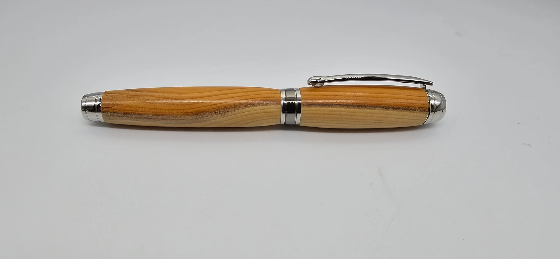 Exeter University Yew fountain pen presentation set 