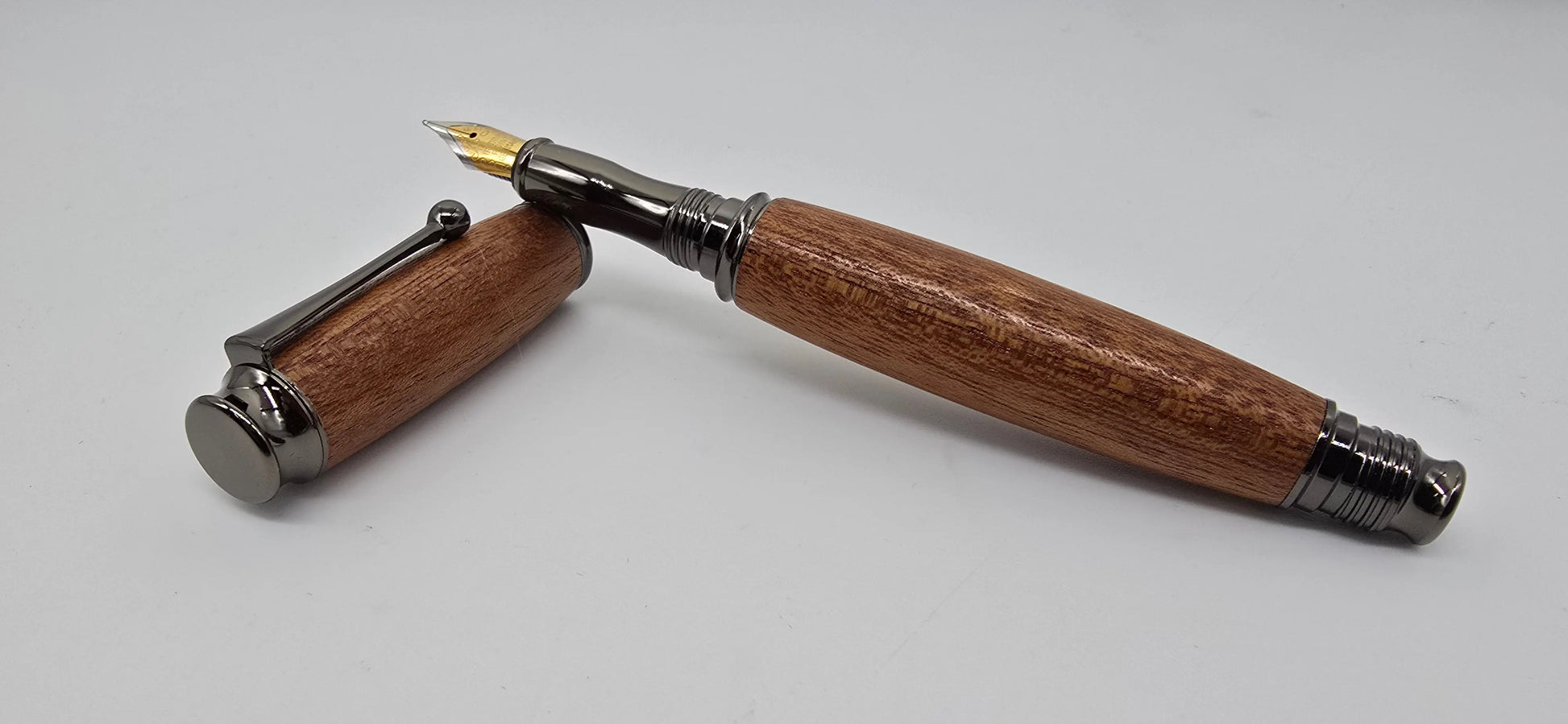 Fountain pen in African Mahogany from W2180 1950's Railway carriage 