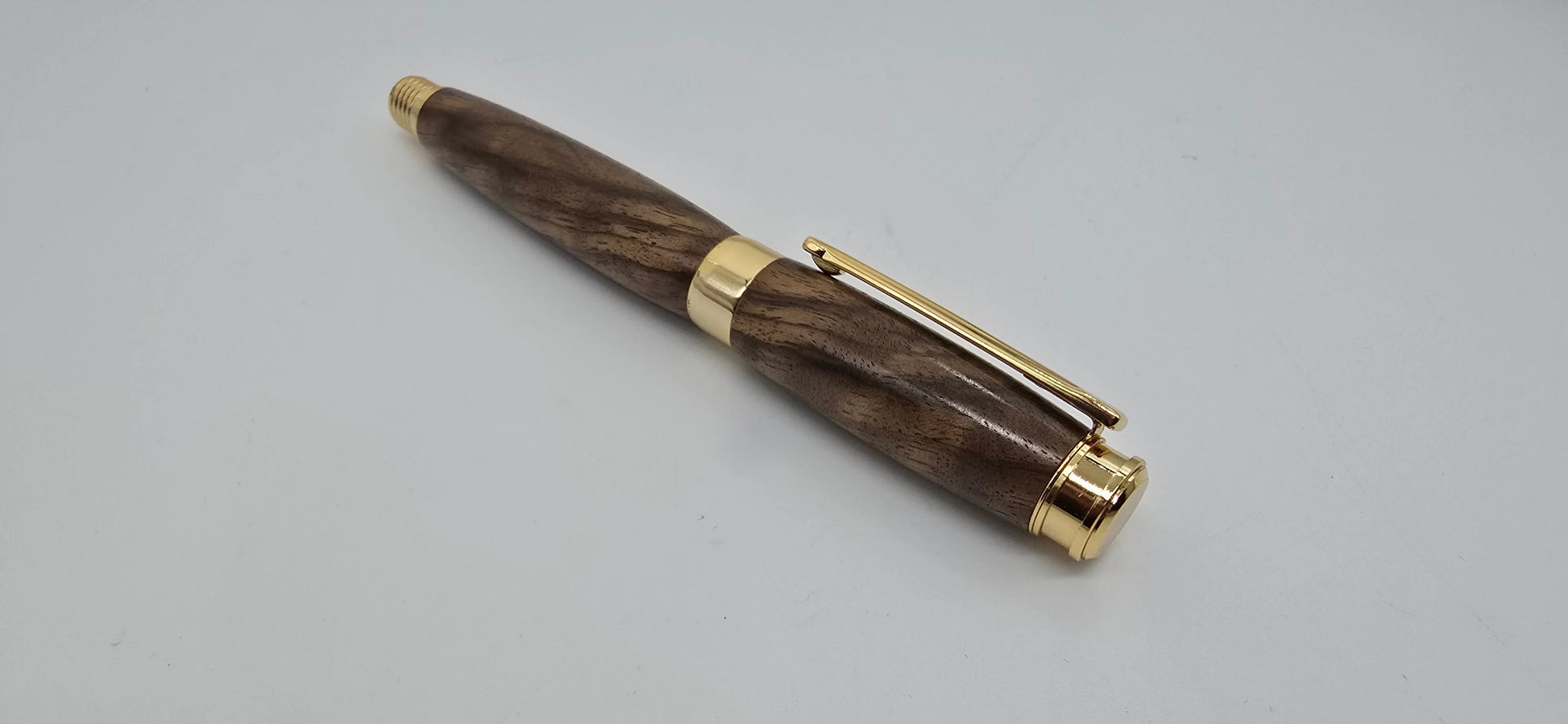 Walnut shotgun stock Fountain pen - DevonPens