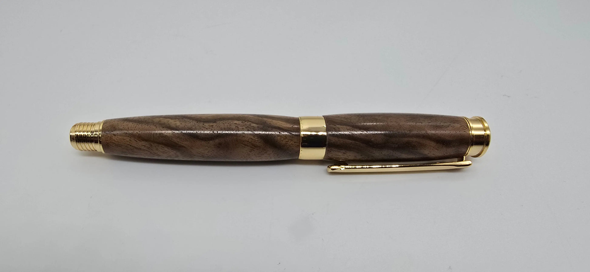 Walnut shotgun stock Fountain pen - DevonPens