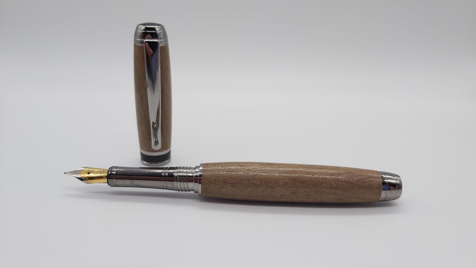 Dartmoor Walnut Fountain pen DevonPens