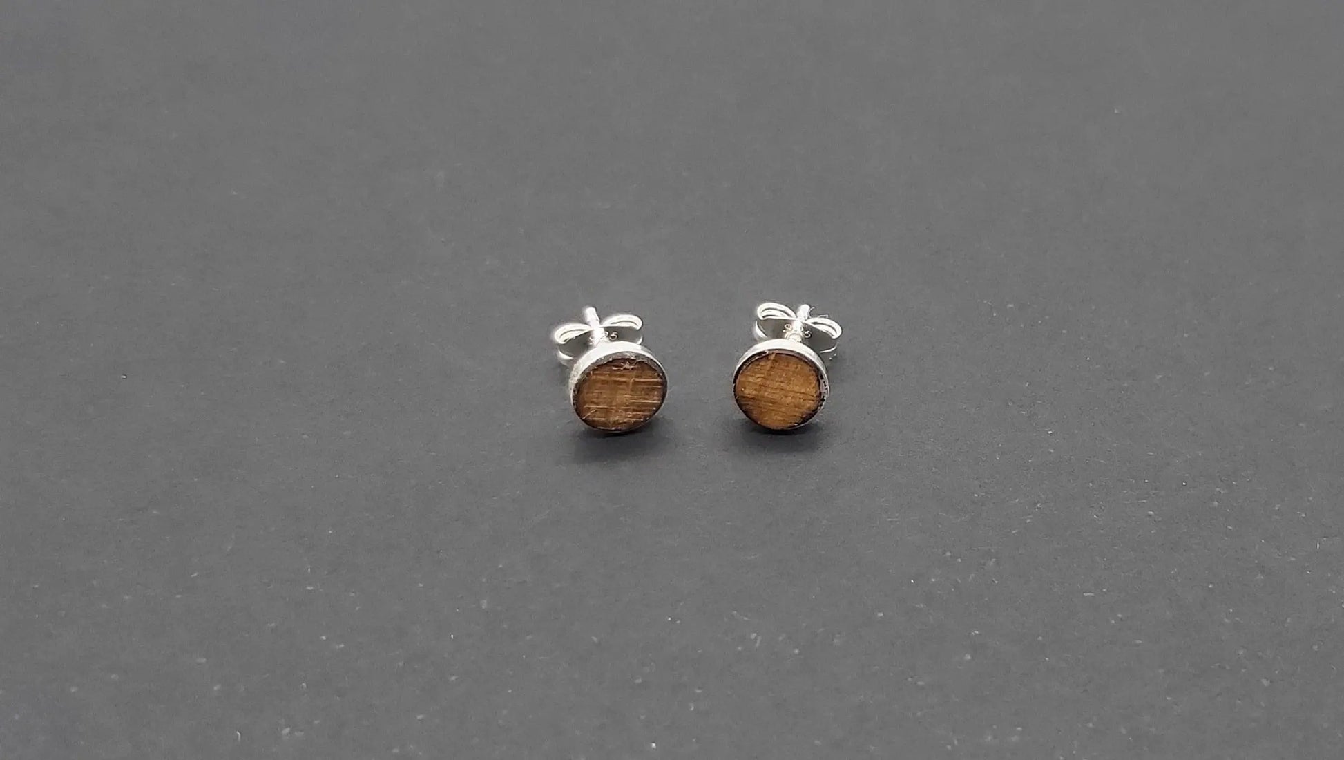 Earrings - sterling Silver earrings with Oak from HMS Victory DevonPens