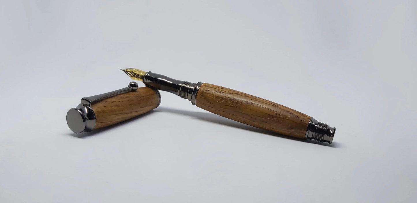 Fountain pen handmade in Brown Oak DevonPens