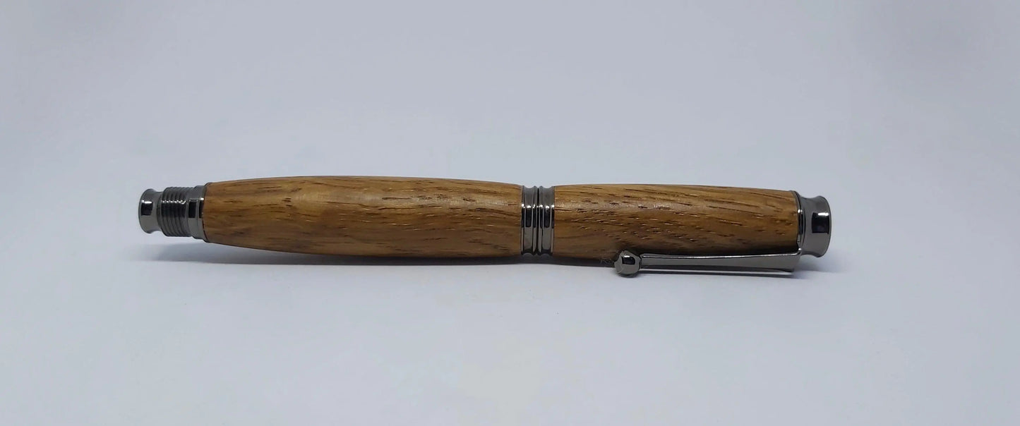 Fountain pen handmade in Brown Oak DevonPens