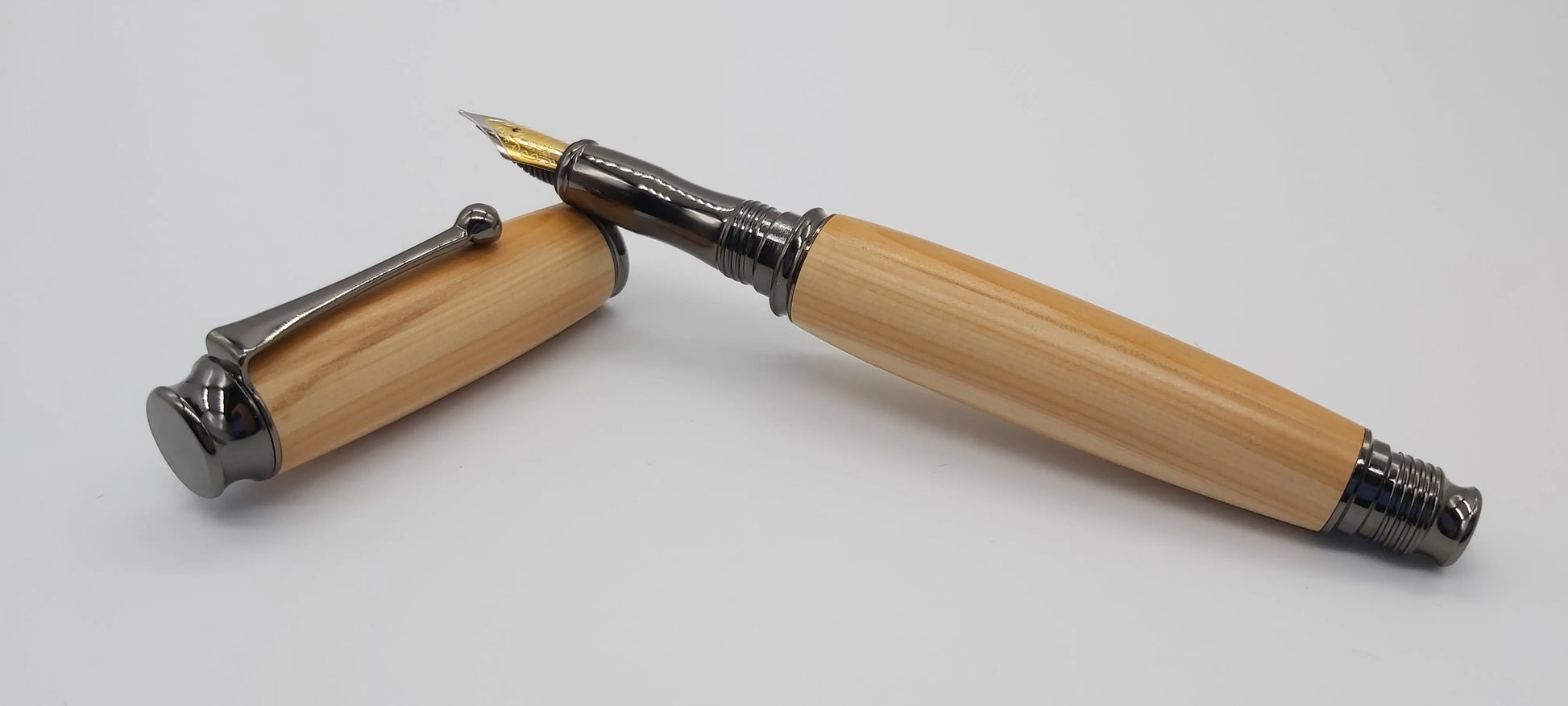 Fountain pen handmade in Yew that grew at Exeter University DevonPens