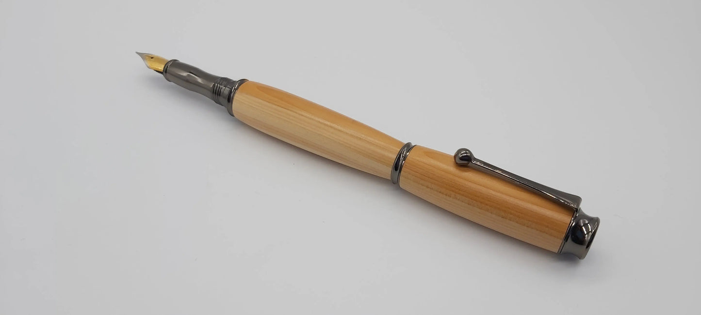 Fountain pen handmade in Yew that grew at Exeter University DevonPens