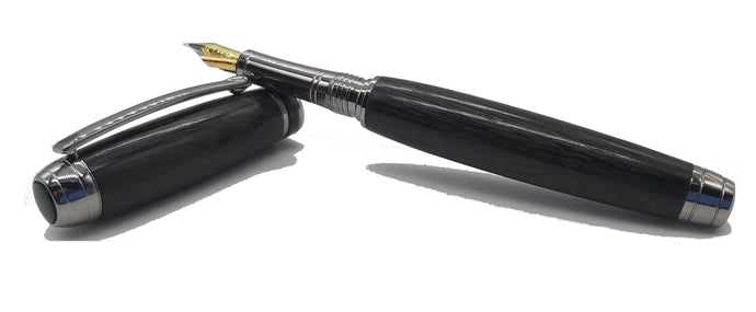 Fountain pen in Ancient English Bog Oak DevonPens