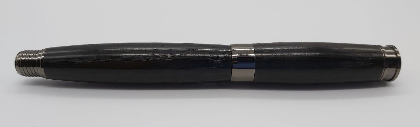 Fountain pen in Ancient English Bog Oak DevonPens