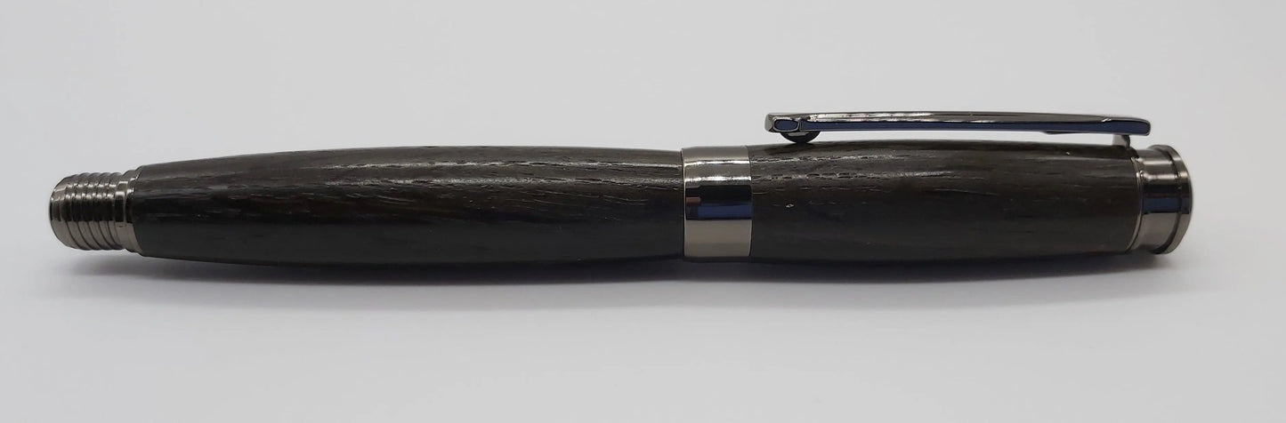 Fountain pen in Ancient English Bog Oak DevonPens