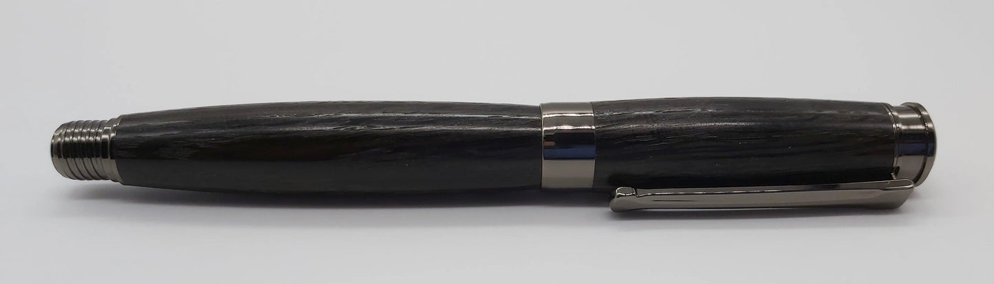 Fountain pen in Ancient English Bog Oak DevonPens