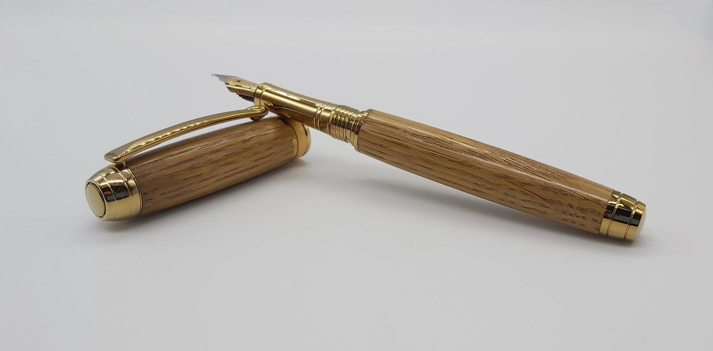 GWR Fountain pen - A fountain pen in Oak taken from GWR 169 rail carriage DevonPens