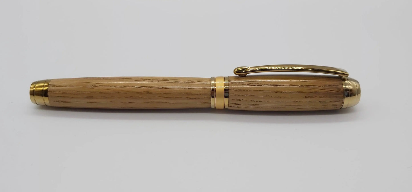 GWR Fountain pen - A fountain pen in Oak taken from GWR 169 rail carriage DevonPens