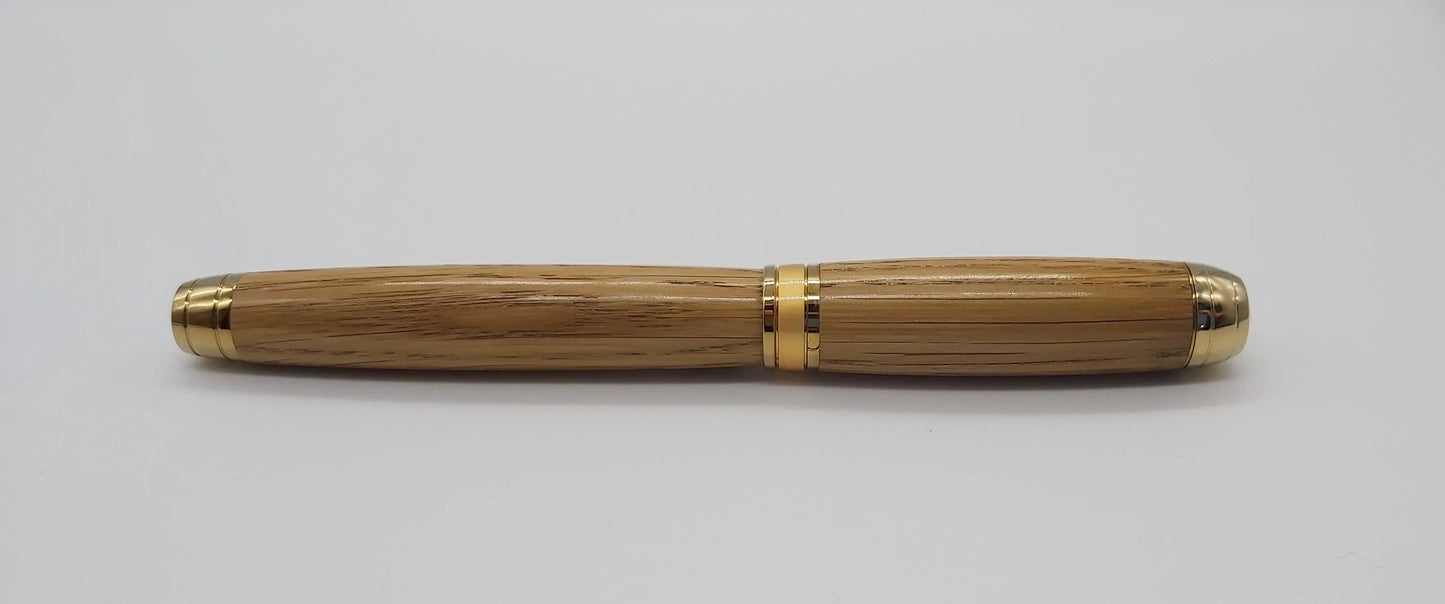 GWR Fountain pen - A fountain pen in Oak taken from GWR 169 rail carriage DevonPens