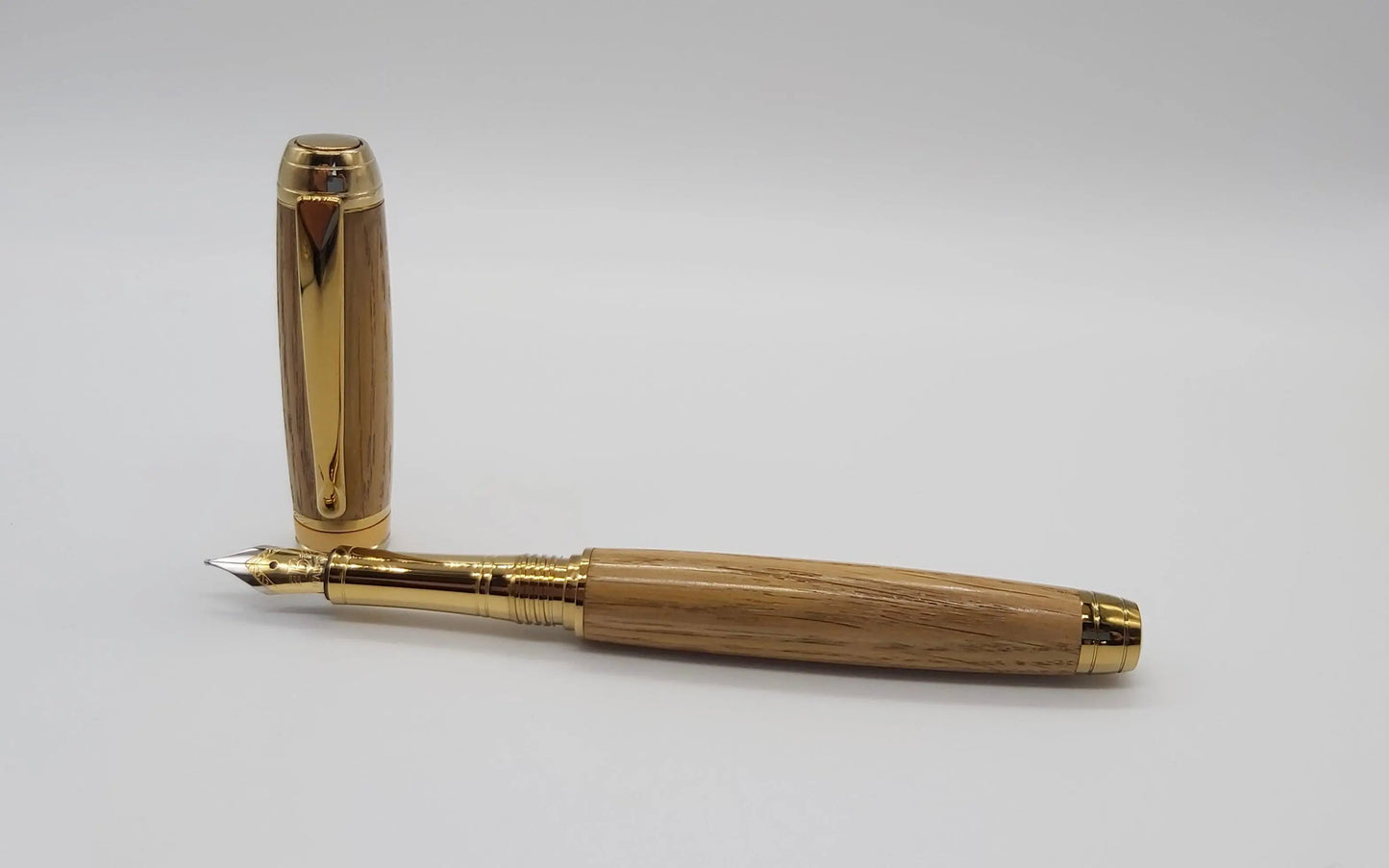 GWR Fountain pen - A fountain pen in Oak taken from GWR 169 rail carriage DevonPens