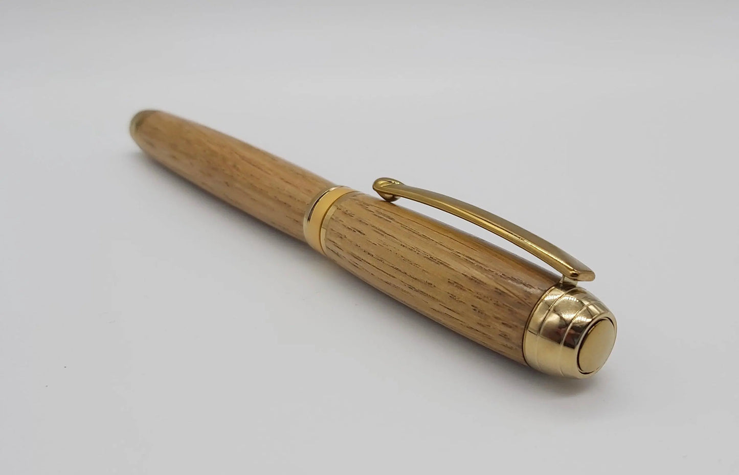 GWR Fountain pen - A fountain pen in Oak taken from GWR 169 rail carriage DevonPens