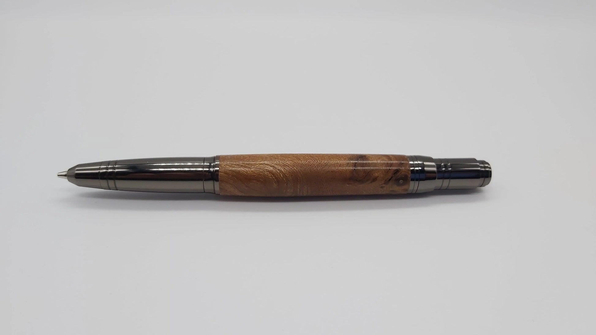 Mechanical pencil in Irish Burr Elm DevonPens