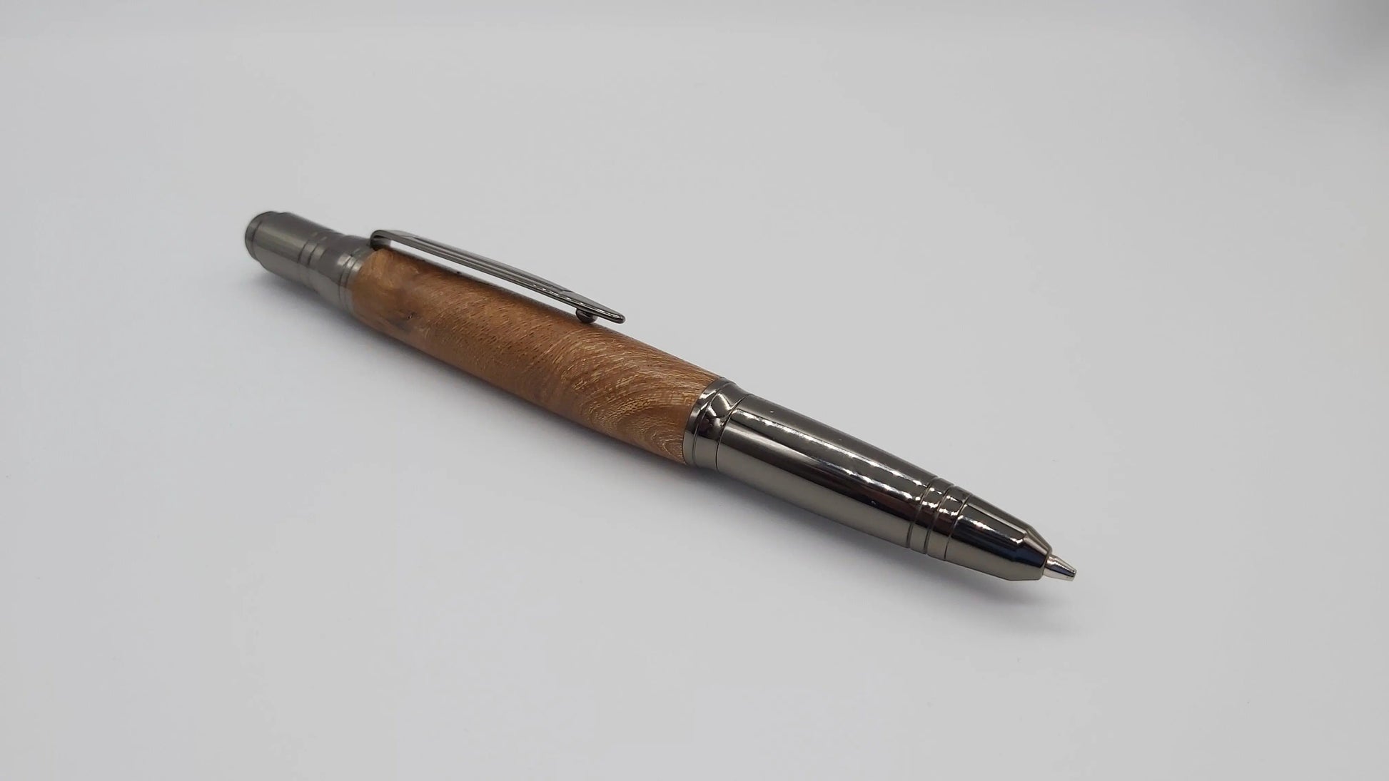 Mechanical pencil in Irish Burr Elm DevonPens