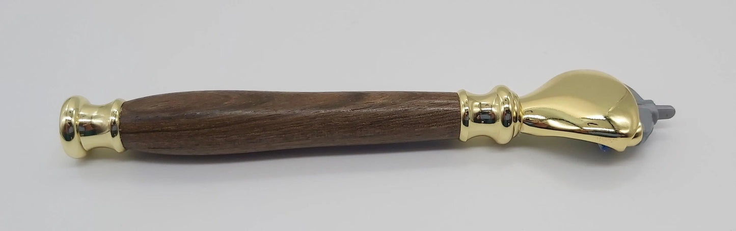 Razor handle in Dartmoor walnut DevonPens