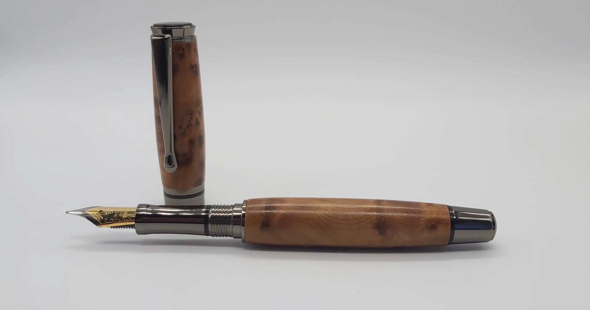 Thuya Burr fountain pen DevonPens