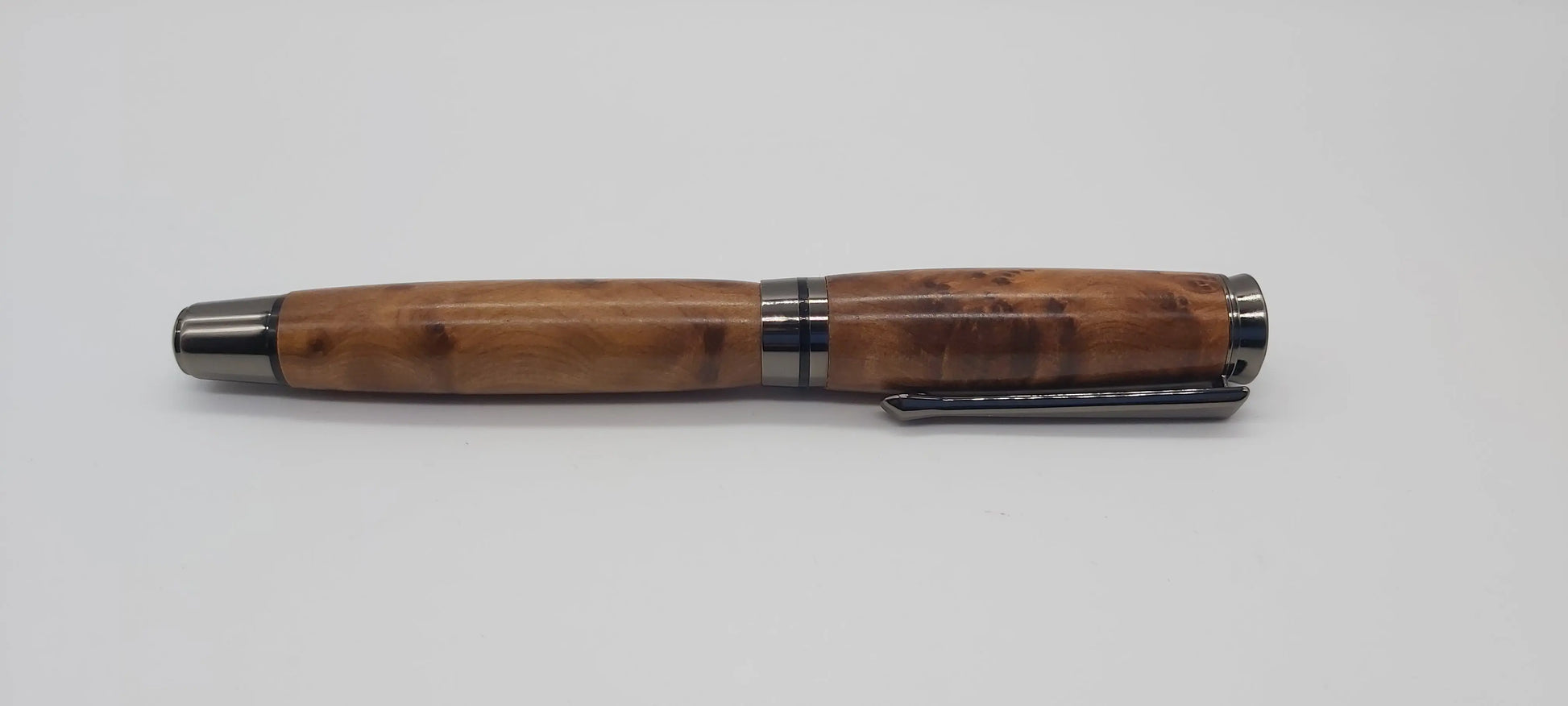 Thuya Burr fountain pen DevonPens