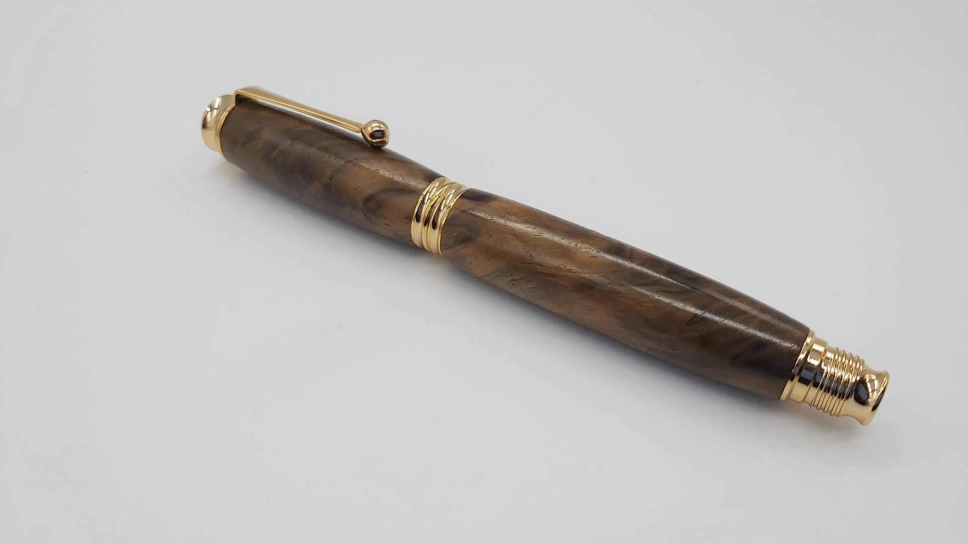 Turkish Walnut Fountain pen DevonPens